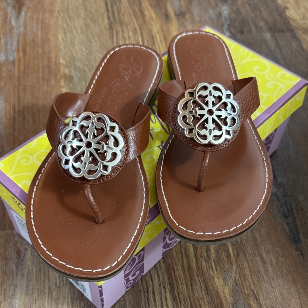Brighton ALICE Sandals IN Caramel color with Silver Ornament size 8.5